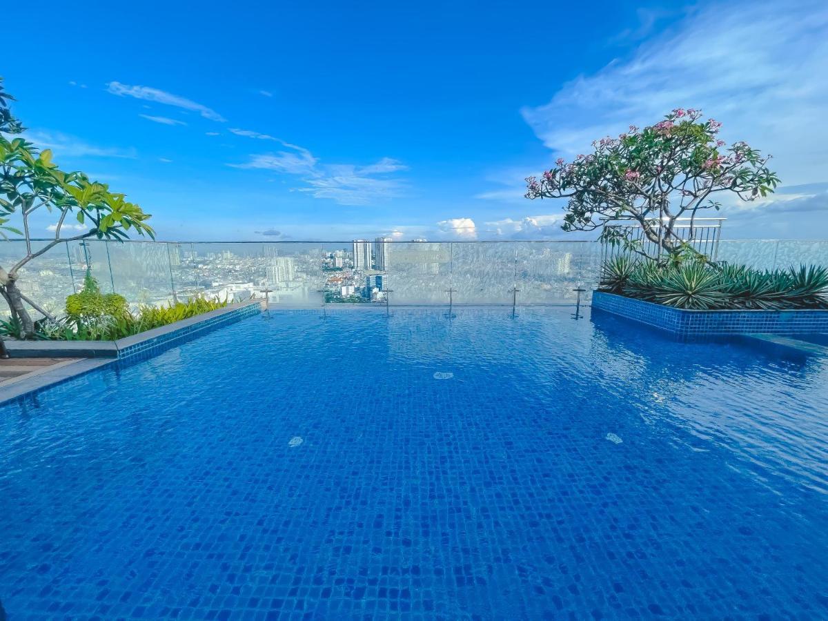 Luxury Gold Apartment 86 -Rooftop Pool Central City 胡志明市 外观 照片